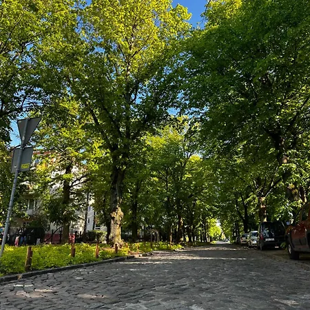 65m2 W Spokojnej Oliwskiej Okolicy Apartment Gdansk