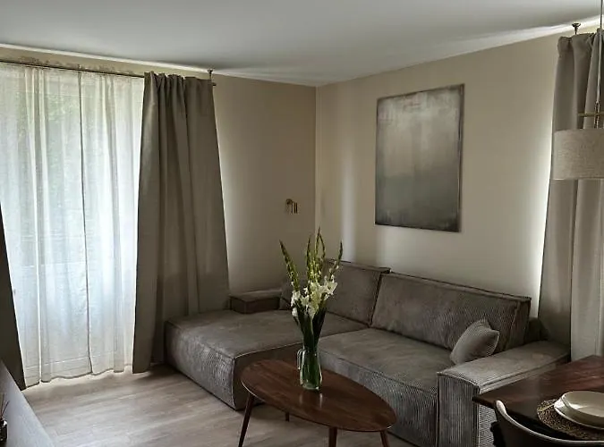 65m2 W Spokojnej Oliwskiej Okolicy Гданьск